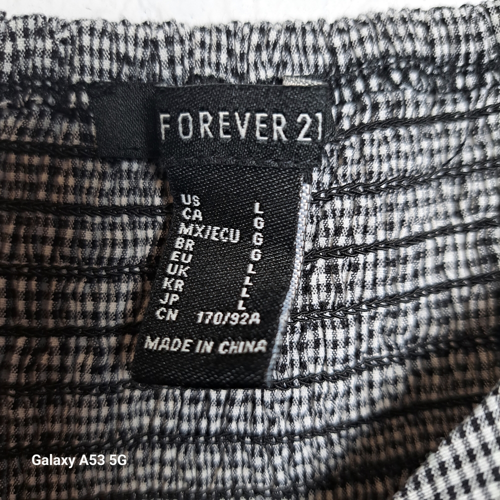 Forever 21 Textured Black Blouse - Picture 3 of 5